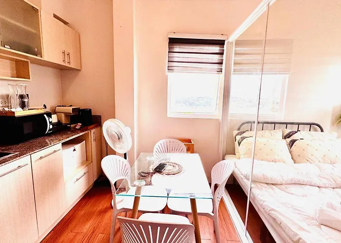 Apartahotel Minimalist Near Naia Free Netflix Pool Balcony
